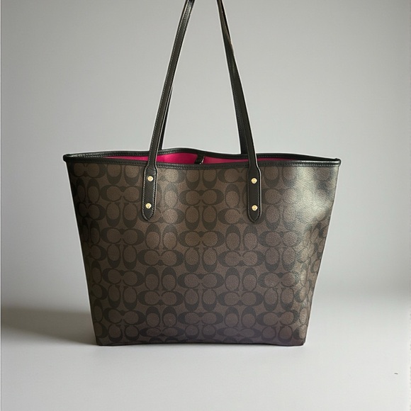 ✨ Coach City Zip Tote – Brown Signature Canvas with Hot Pink Lining ✨ - Picture 6 of 13